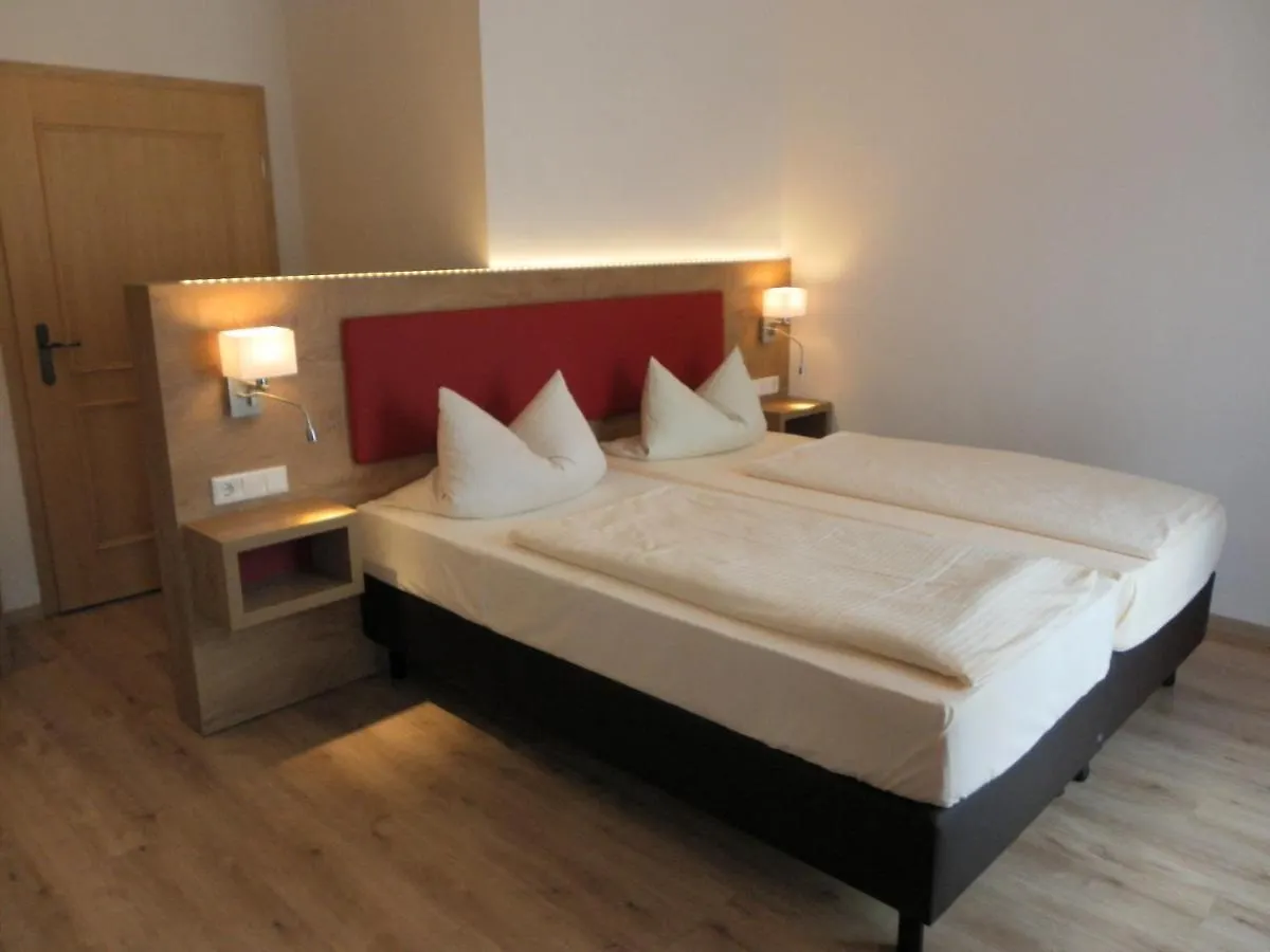 Pension Alter Wirt Enkering Inn